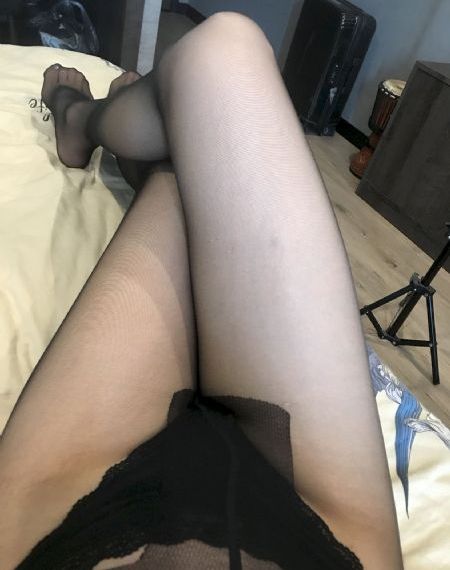 寡妇被下药糟蹋_JVID性感写真