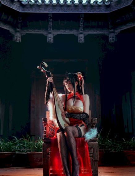 小女孩换衣服的直播_1080影视在线观看